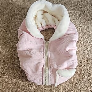 Kiddopotamus pink fleece Lined car seat cover